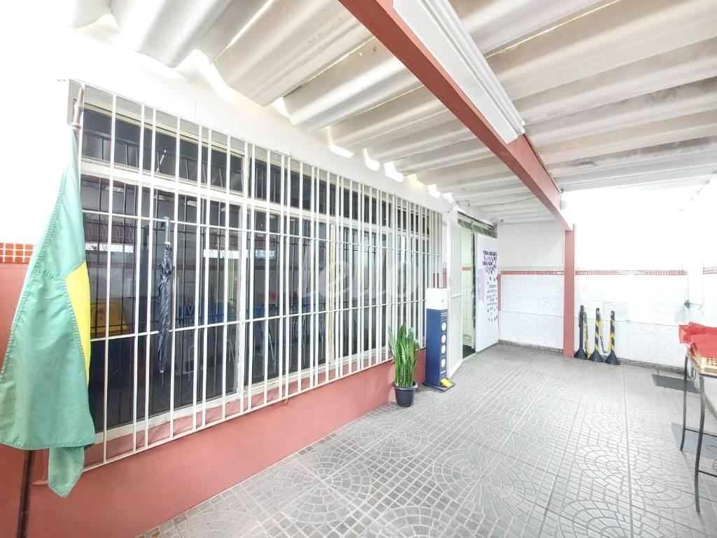FACHADA de Casa à venda, sobrado com 296 m², 2 quartos e 2 vagas em Água Fria - São Paulo