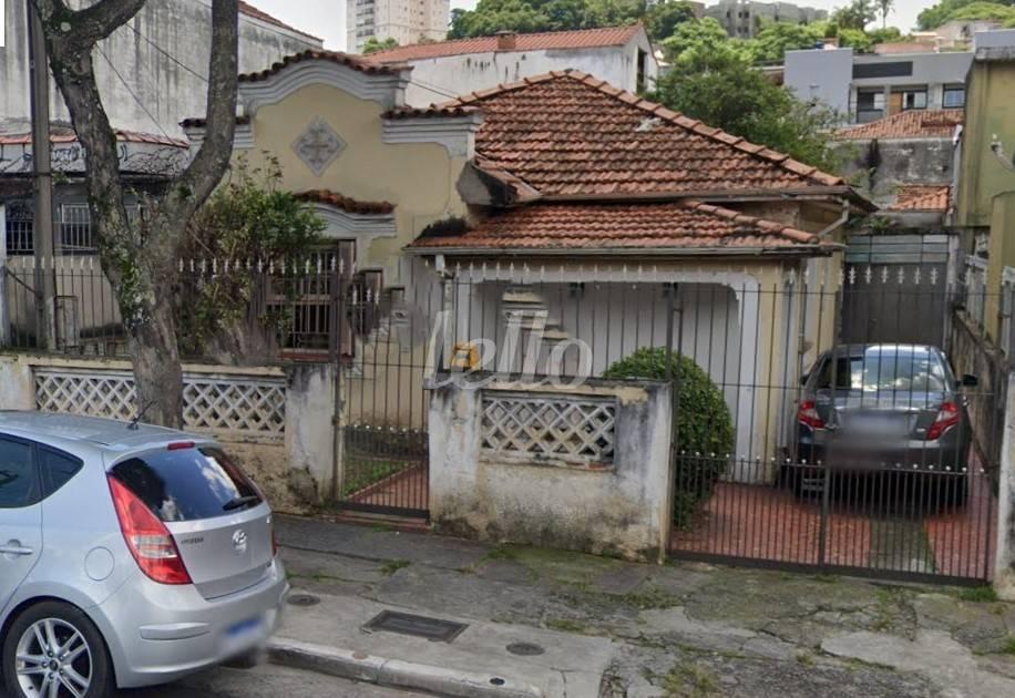 F de Casa à venda, térrea com 50 m², 2 quartos e 2 vagas em Vila Gustavo - São Paulo
