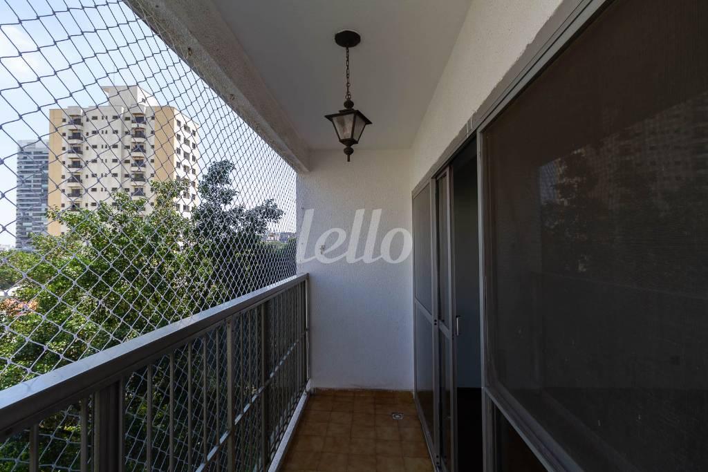 SACADA de Apartamento para alugar, Padrão com 110 m², 4 quartos e 2 vagas em Pinheiros - São Paulo