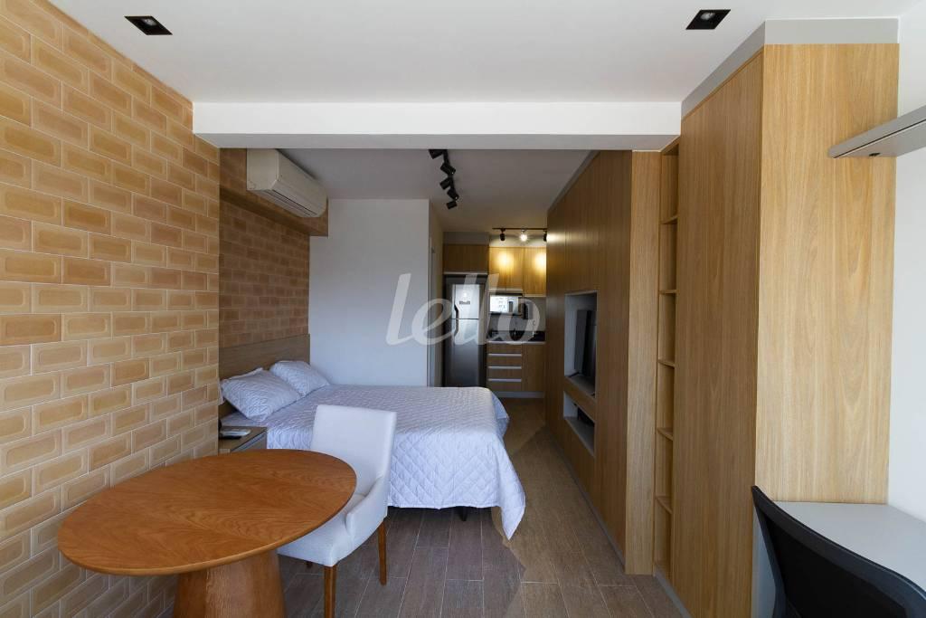 SALA de Apartamento para alugar, Padrão com 30 m², 1 quarto e em Sumarezinho - São Paulo