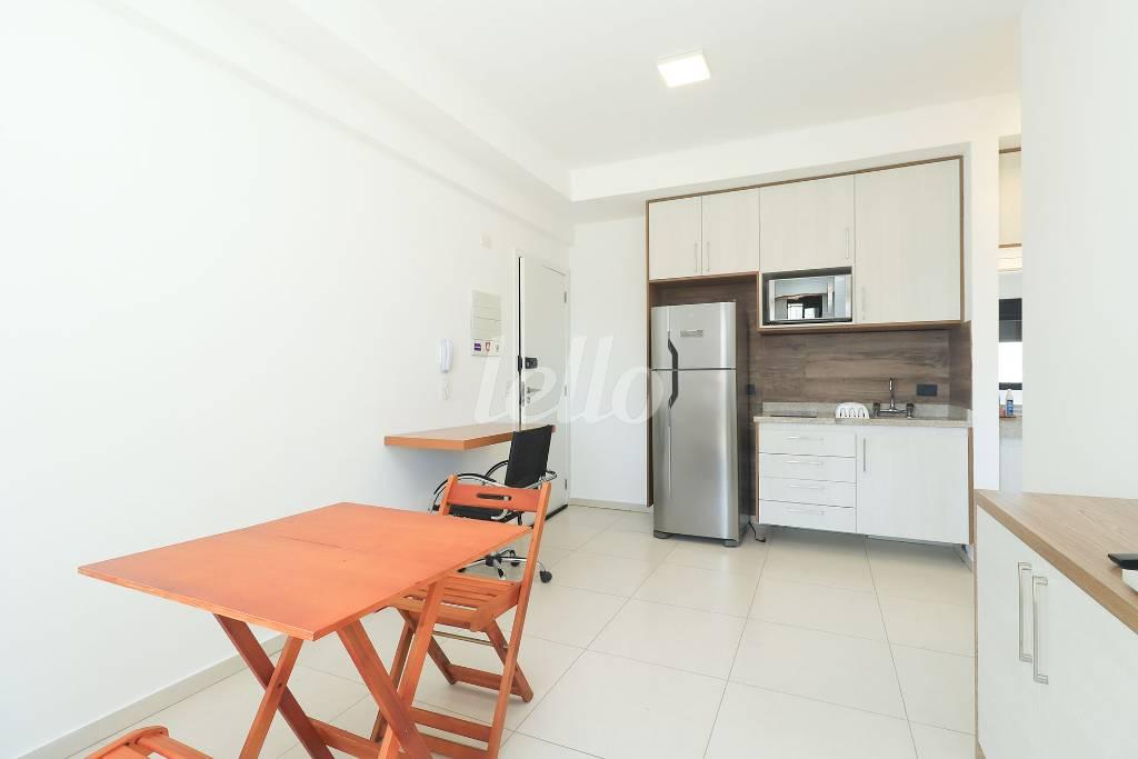 SALA de Apartamento para alugar, Padrão com 39 m², 1 quarto e 1 vaga em Bela Vista - São Paulo
