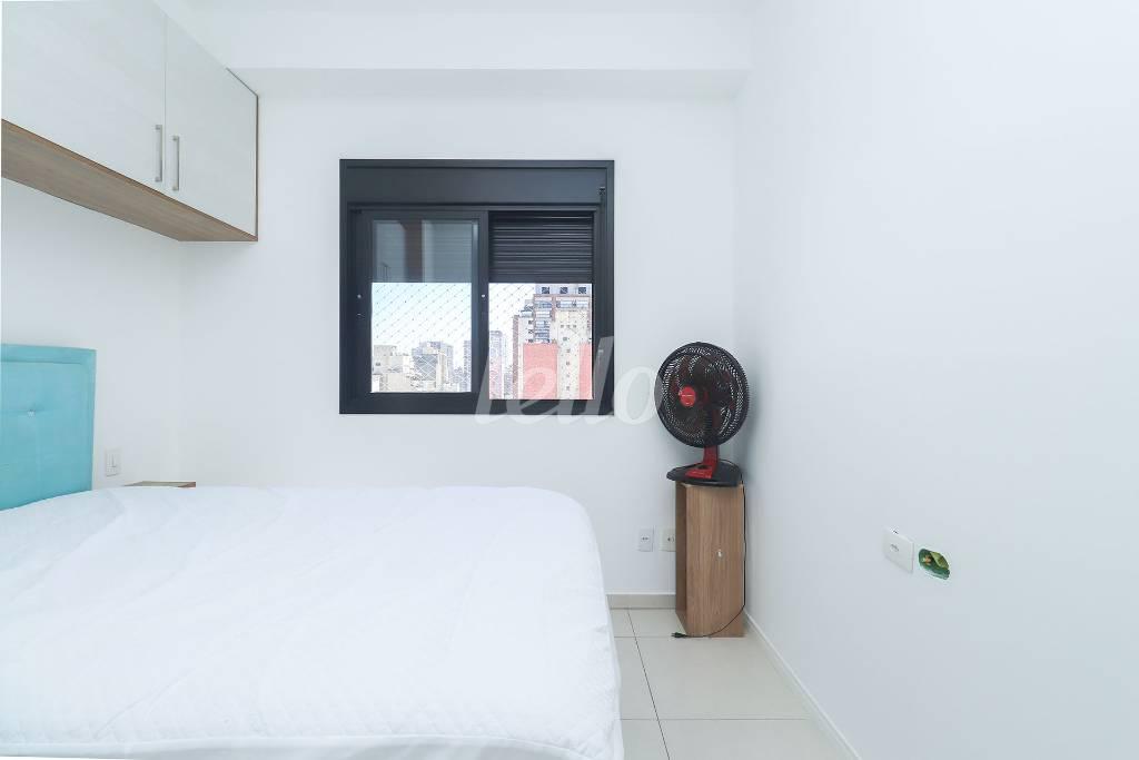 DORMITORIO de Apartamento para alugar, Padrão com 39 m², 1 quarto e 1 vaga em Bela Vista - São Paulo