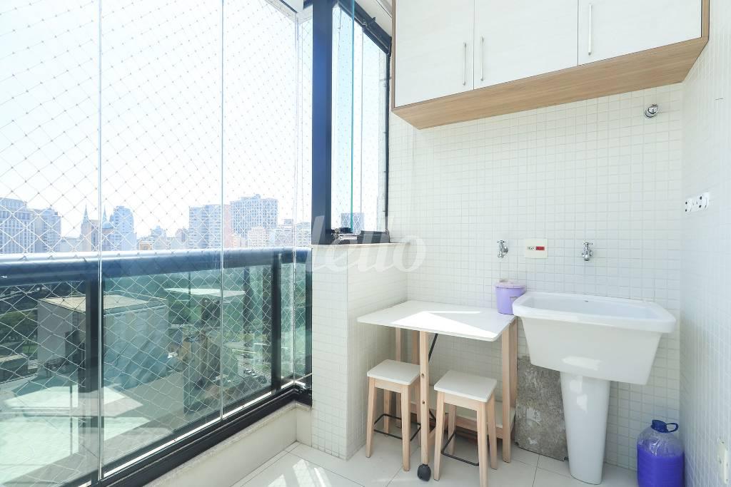 AREA DE SERVIÇO de Apartamento para alugar, Padrão com 39 m², 1 quarto e 1 vaga em Bela Vista - São Paulo