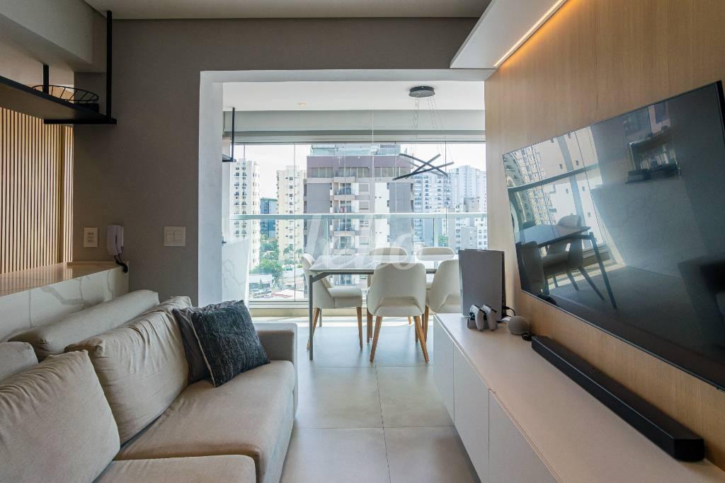 SALA de Apartamento à venda, Padrão com 68 m², 2 quartos e 1 vaga em Sumaré - São Paulo