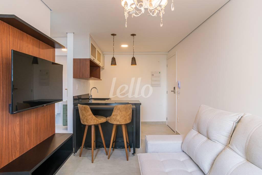SALA de Apartamento para alugar, Padrão com 32 m², 1 quarto e em Pinheiros - São Paulo