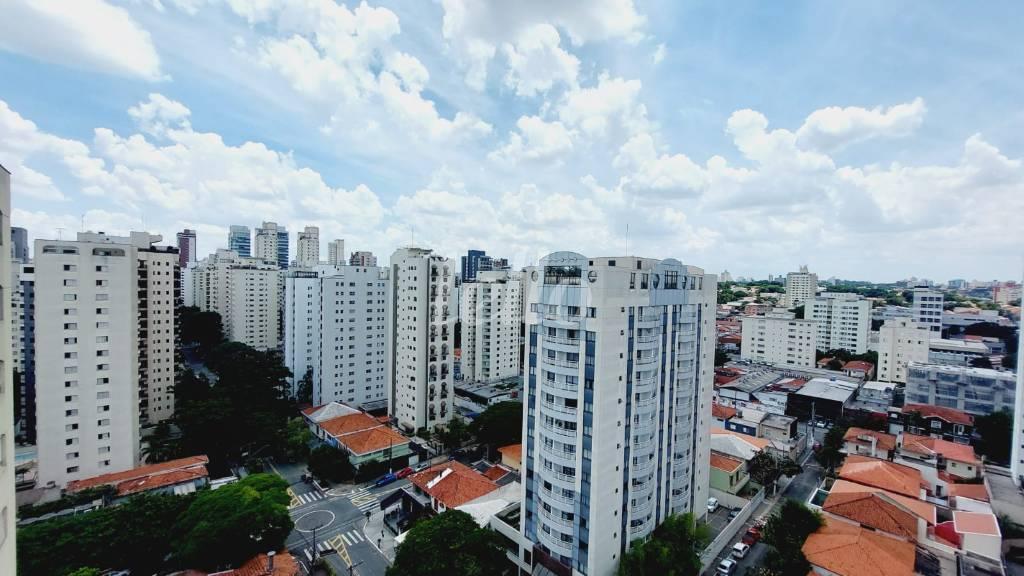 VISTA TERRAÇO de Apartamento à venda, Padrão com 191 m², 3 quartos e 3 vagas em Indianópolis - São Paulo