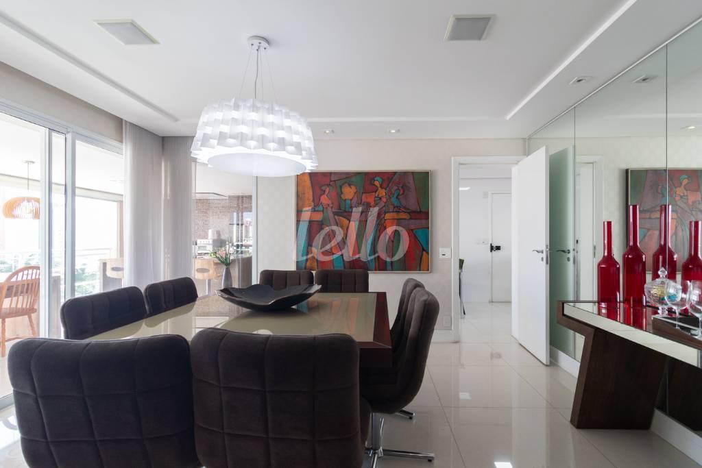 SALA de Apartamento à venda, Padrão com 224 m², 4 quartos e 4 vagas em Vila Gomes Cardim - São Paulo