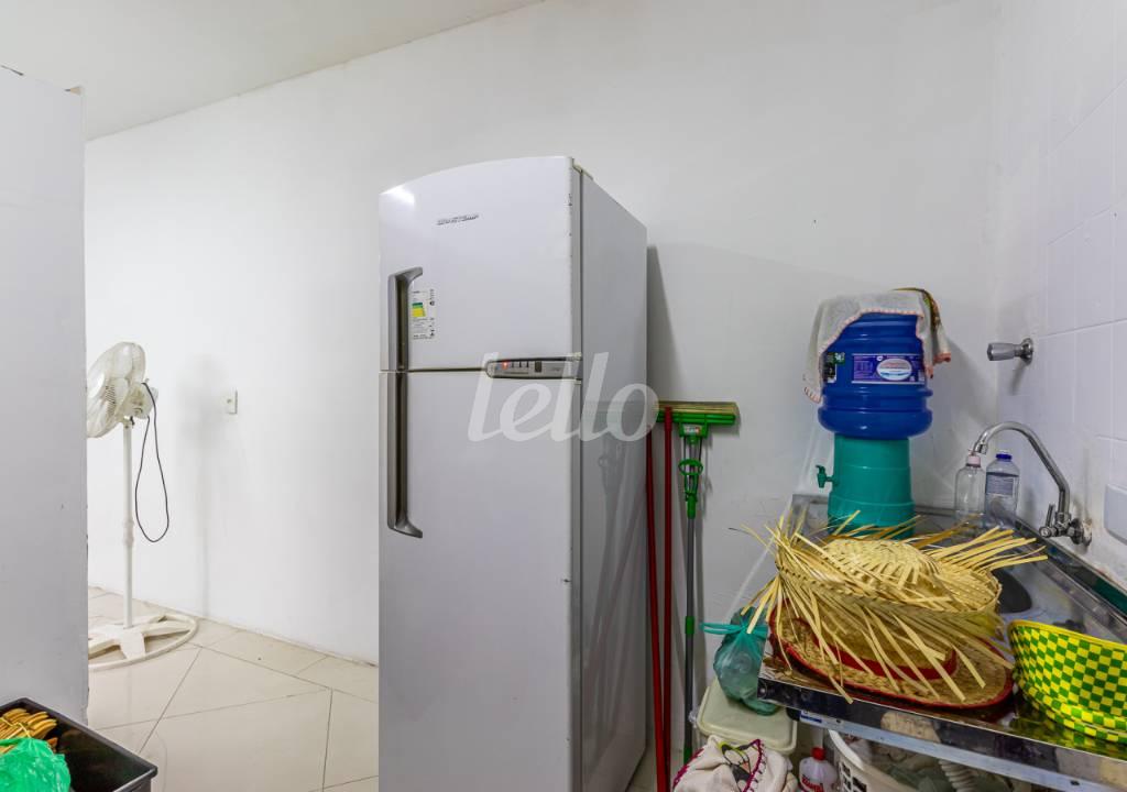 COPA de Loja para alugar, Padrão com 100 m², e 1 vaga em Vila Paulicéia - São Paulo