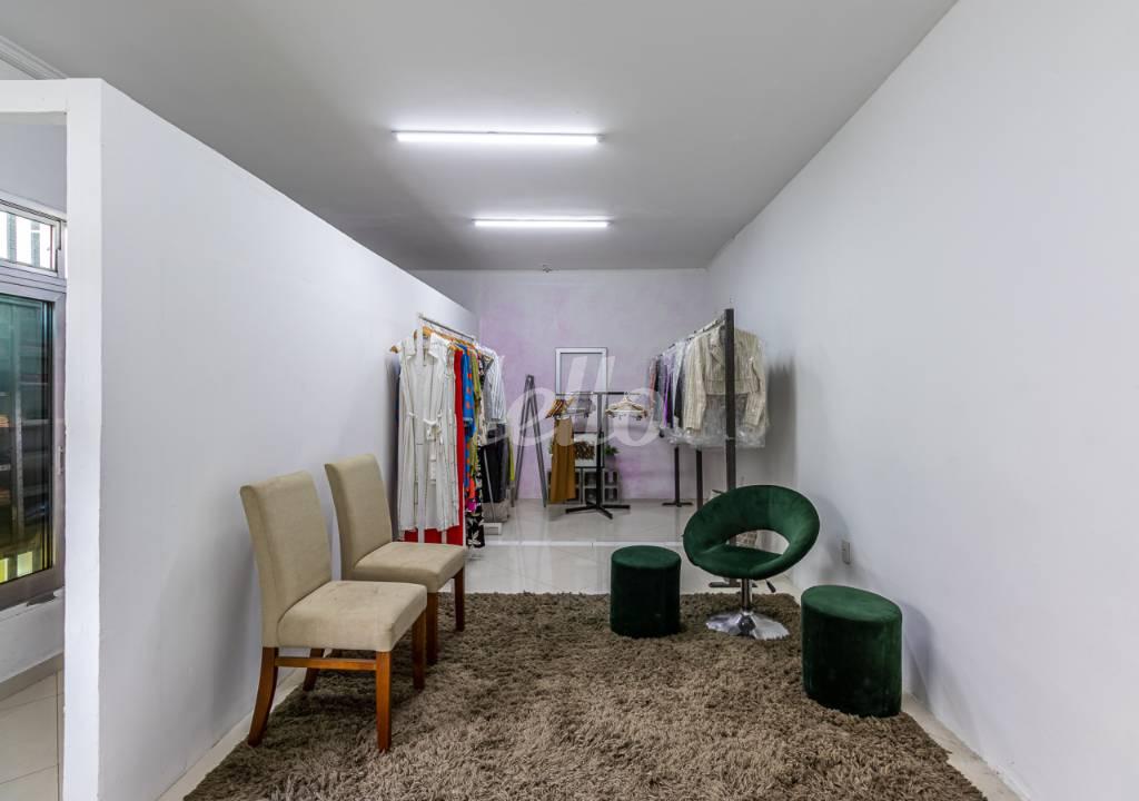 LOJA de Loja para alugar, Padrão com 100 m², e 1 vaga em Vila Paulicéia - São Paulo