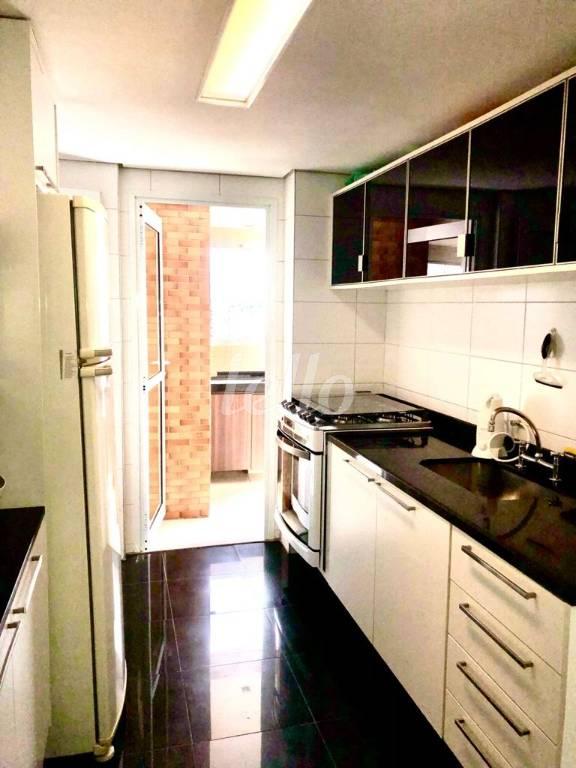 COZINHA de Apartamento à venda, Padrão com 111 m², 3 quartos e 2 vagas em Vila Gumercindo - São Paulo