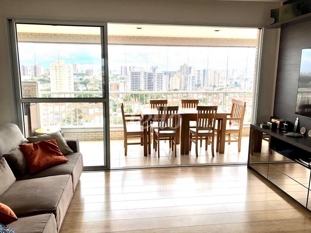 SALA de Apartamento à venda, Padrão com 111 m², 3 quartos e 2 vagas em Vila Gumercindo - São Paulo