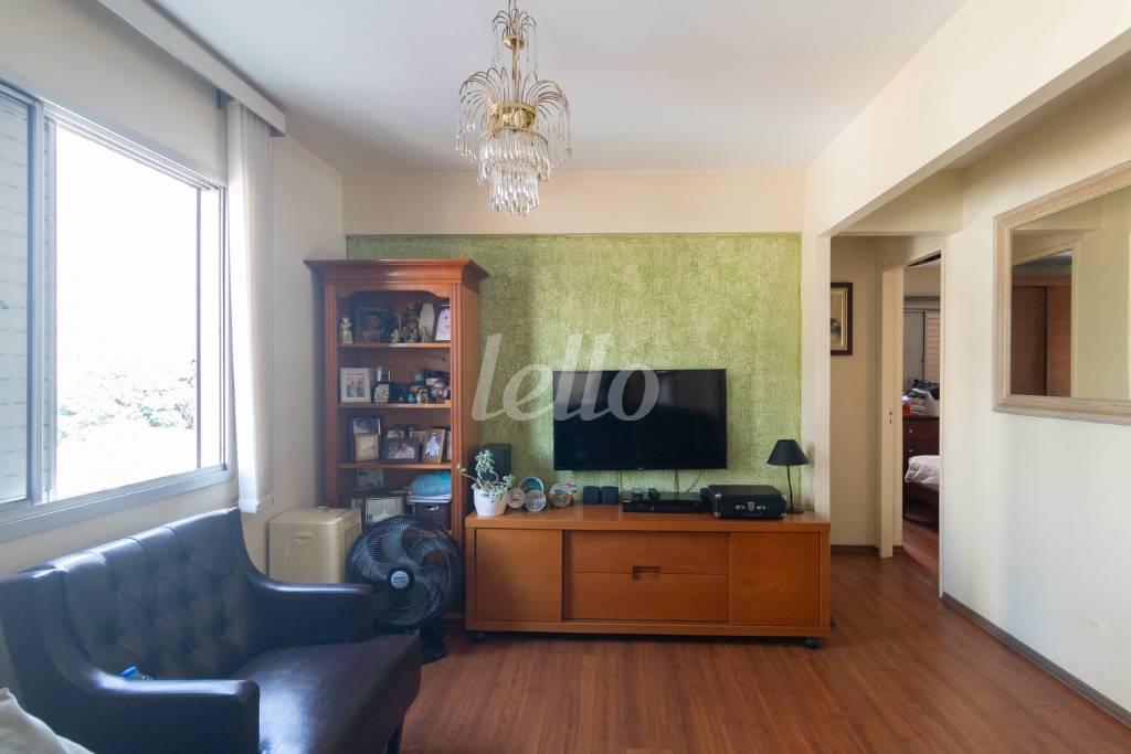 SALA de Apartamento à venda, Padrão com 78 m², 3 quartos e 1 vaga em Vila Gomes Cardim - São Paulo