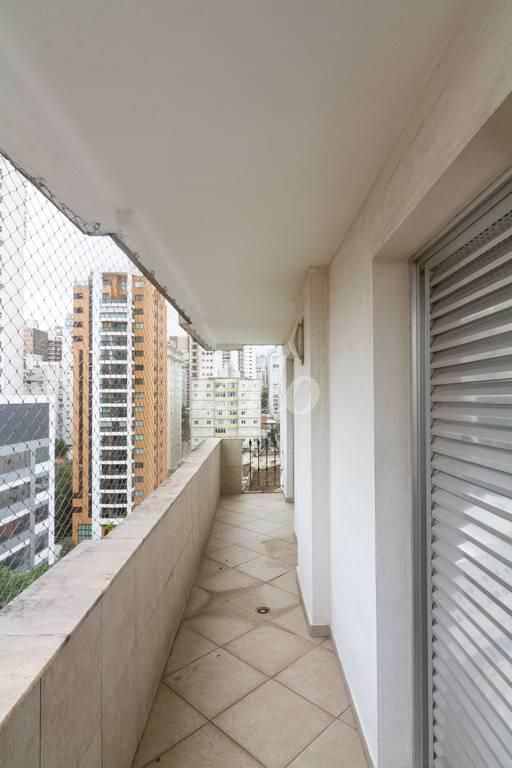 SACADA DORMITÓRIOS 1 E 2 de Apartamento à venda, Padrão com 140 m², 3 quartos e 1 vaga em Jardim Paulista - São Paulo