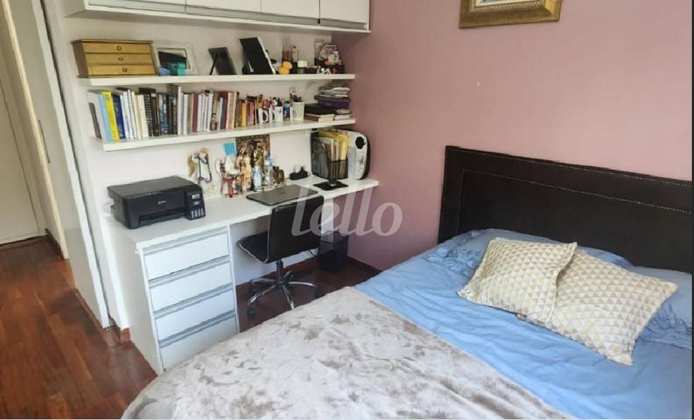 DORMITÓRIO de Apartamento à venda, Padrão com 110 m², 4 quartos e 3 vagas em Vila Clementino - São Paulo