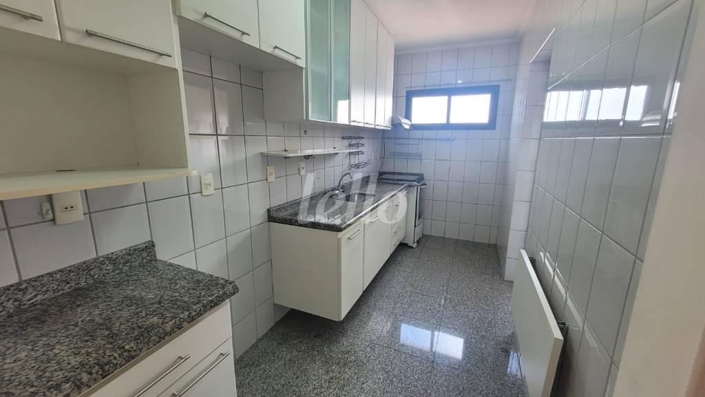 COZINHA de Apartamento à venda, Padrão com 61 m², 2 quartos e 2 vagas em Vila Bertioga - São Paulo