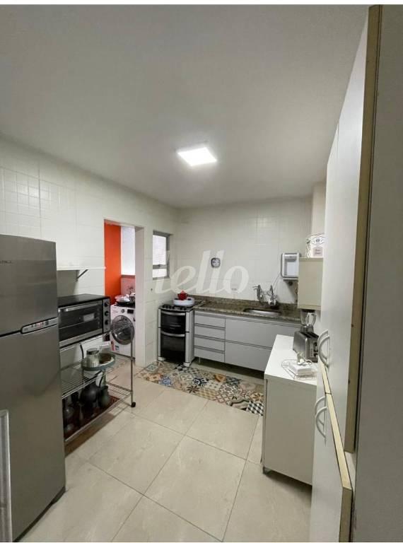 COZINHA de Apartamento à venda, Padrão com 100 m², 3 quartos e 1 vaga em Vila Nova Conceição - São Paulo