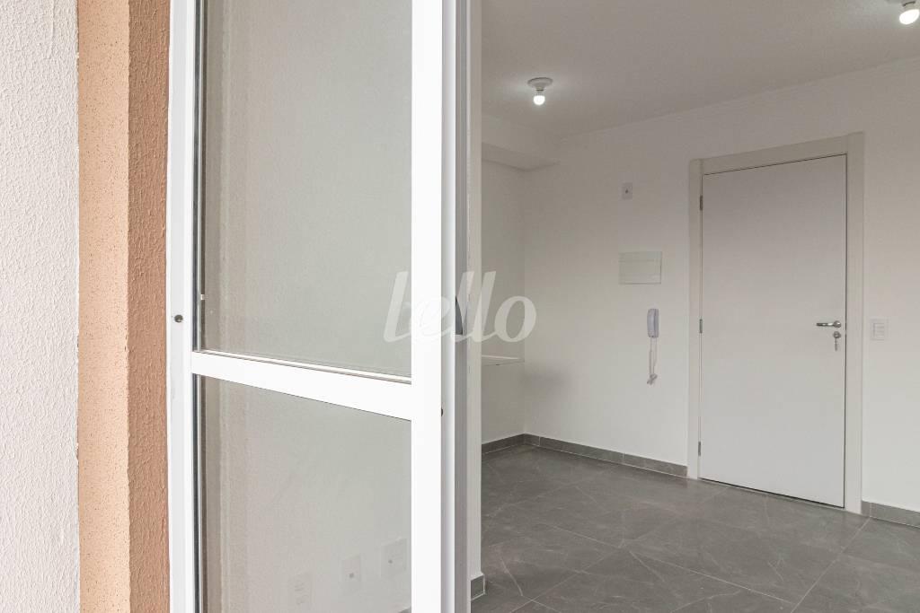 SACADA de Apartamento para alugar, Padrão com 38 m², 2 quartos e em Canindé - São Paulo