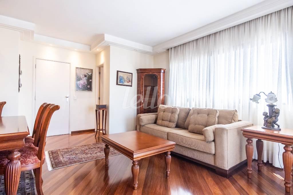 SALA de Apartamento para alugar, Padrão com 87 m², 2 quartos e 2 vagas em Ipiranga - São Paulo