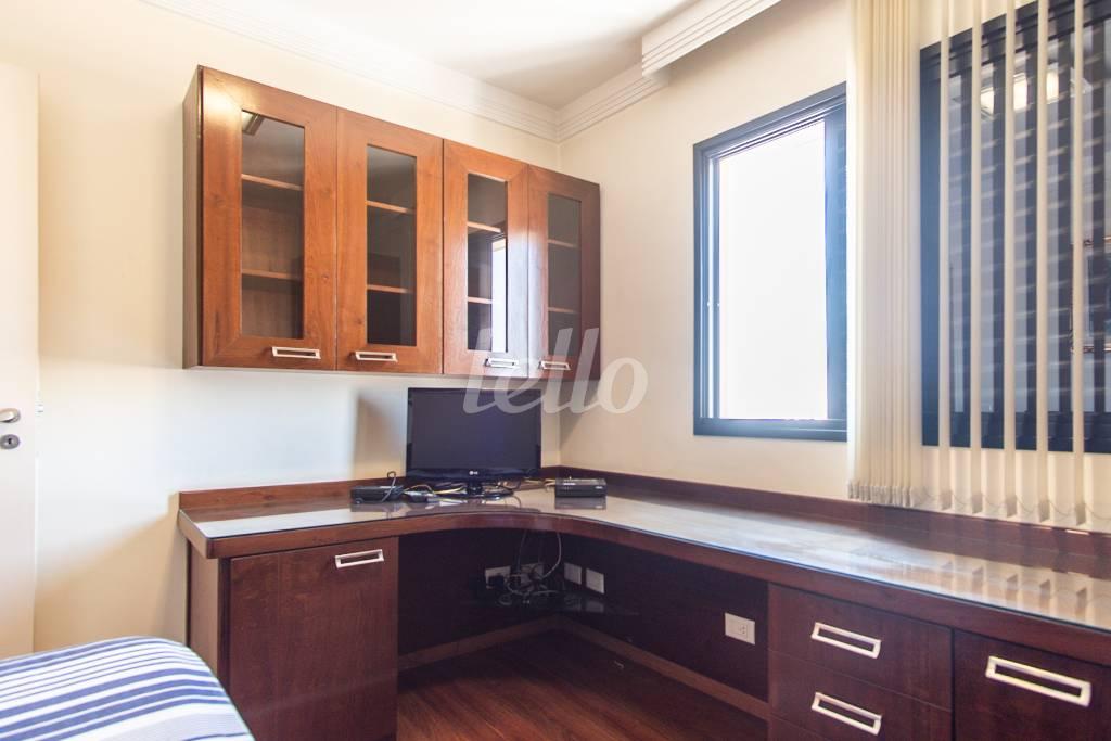 DORMITORIO de Apartamento para alugar, Padrão com 87 m², 2 quartos e 2 vagas em Ipiranga - São Paulo