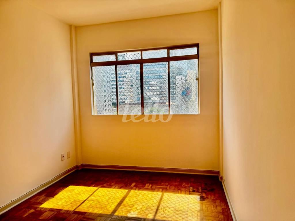 SALA de Apartamento à venda, Padrão com 64 m², 2 quartos e em Pinheiros - São Paulo
