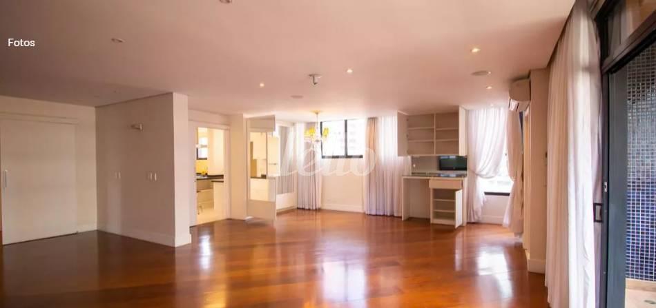 3 de Apartamento à venda, Padrão com 320 m², 4 quartos e 3 vagas em Jardim - Santo André