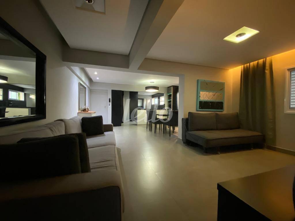 SALA de Apartamento à venda, Padrão com 72 m², 1 quarto e 1 vaga em Vila Mariana - São Paulo