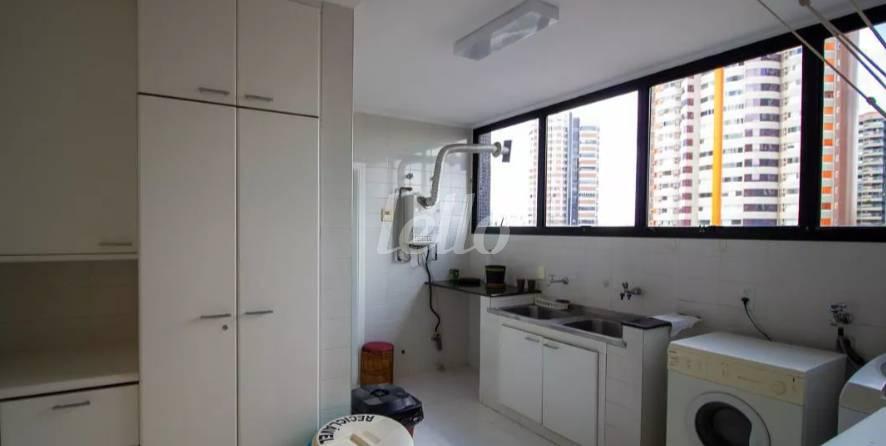 24 de Apartamento à venda, Padrão com 320 m², 4 quartos e 3 vagas em Jardim - Santo André