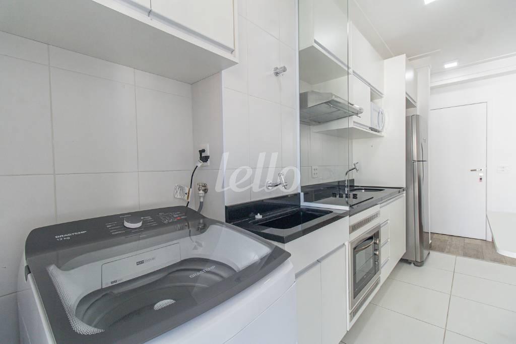AREA DE SERVIÇO de Apartamento para alugar, Padrão com 60 m², 1 quarto e 1 vaga em Chácara Santo Antônio - São Paulo