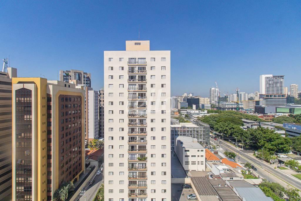 VARANDA de Apartamento para alugar, Padrão com 60 m², 1 quarto e 1 vaga em Chácara Santo Antônio - São Paulo