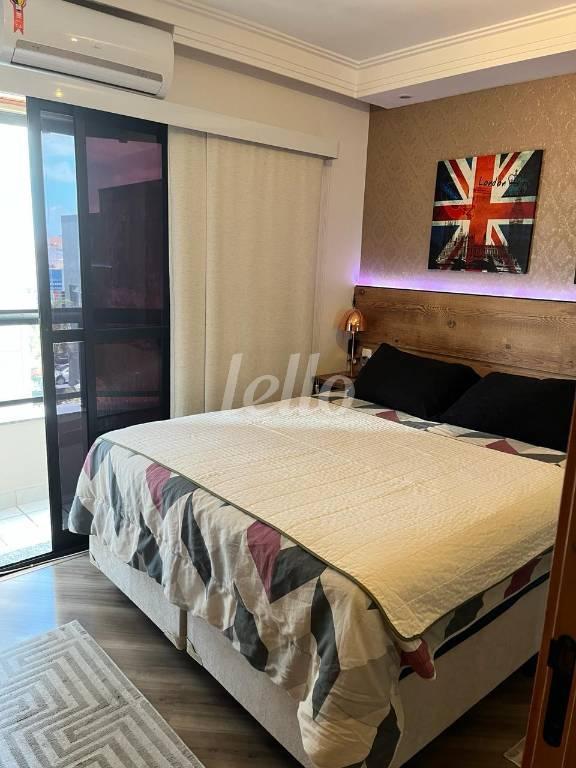 DORMITÓRIO de Apartamento à venda, Padrão com 94 m², 3 quartos e 2 vagas em Vila Gilda - Santo André