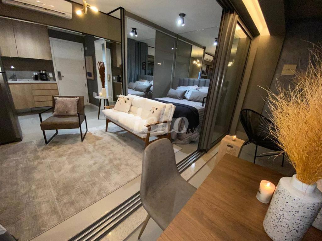 VARANDA de Apartamento para alugar, Padrão com 36 m², 1 quarto e 1 vaga em Pinheiros - São Paulo
