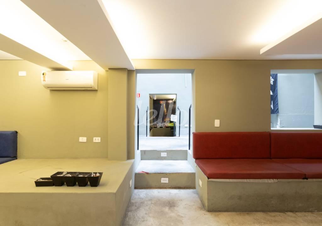 LOJA de Loja à venda, Padrão com 170 m², e em Cerqueira César - São Paulo