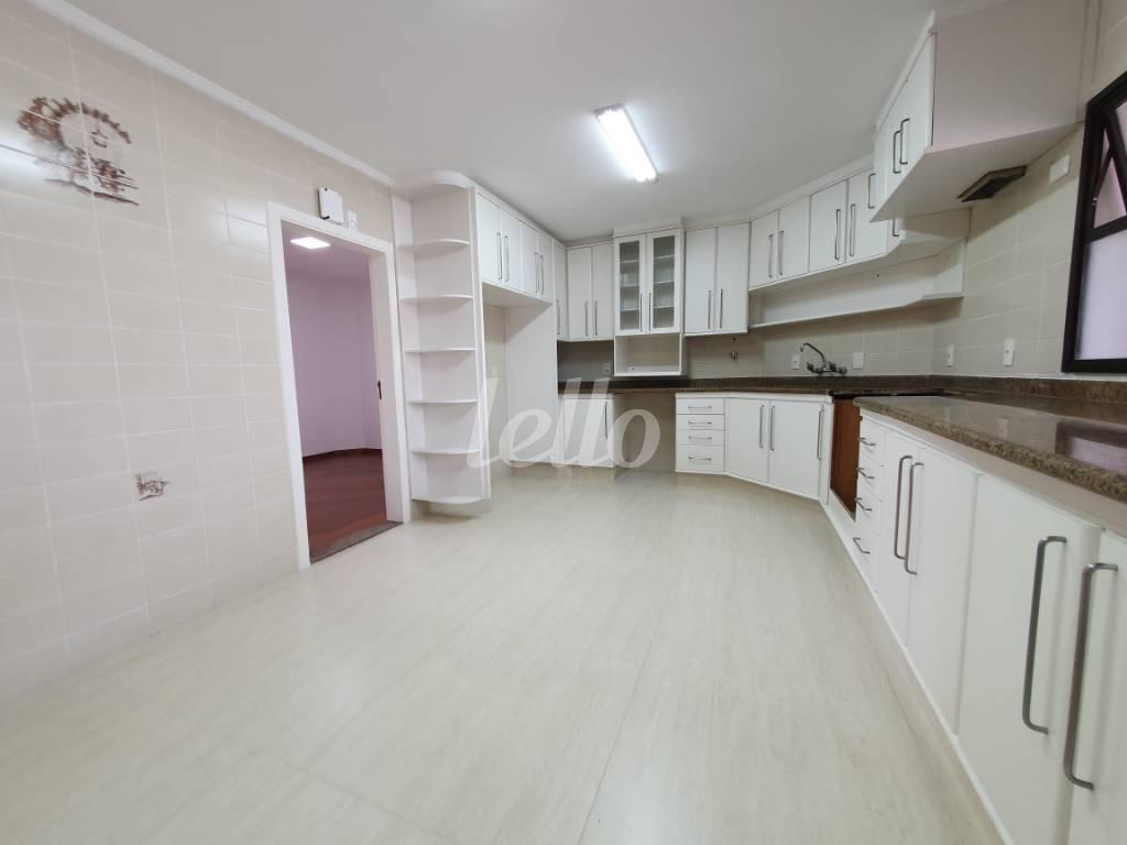 COZINHA 1 de Apartamento à venda, Padrão com 200 m², 3 quartos e 4 vagas em Santana - São Paulo