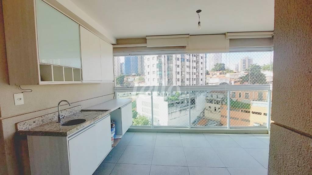 VARANDA de Apartamento à venda, Padrão com 66 m², 2 quartos e 2 vagas em Bosque da Saúde - São Paulo