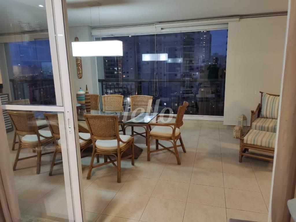 VARANDA de Apartamento à venda, Padrão com 210 m², 3 quartos e 3 vagas em Vila Prudente - São Paulo