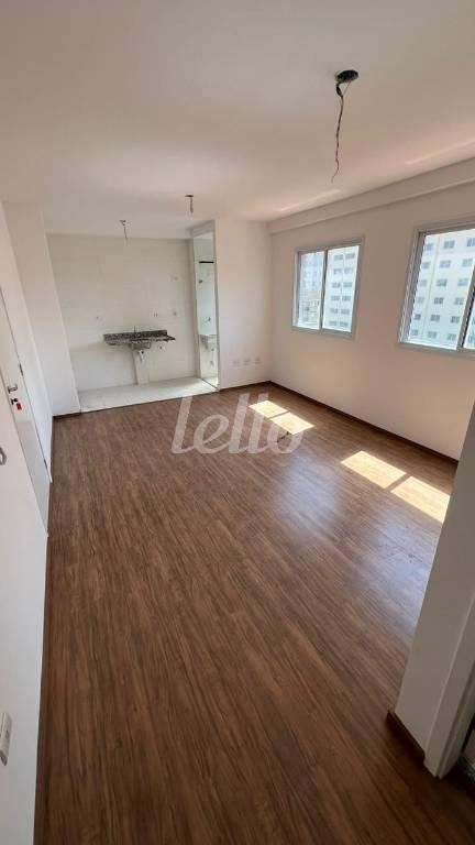 SALA / COZINHA de Apartamento para alugar, Kitnet com 28 m², e em Vila Mazzei - São Paulo