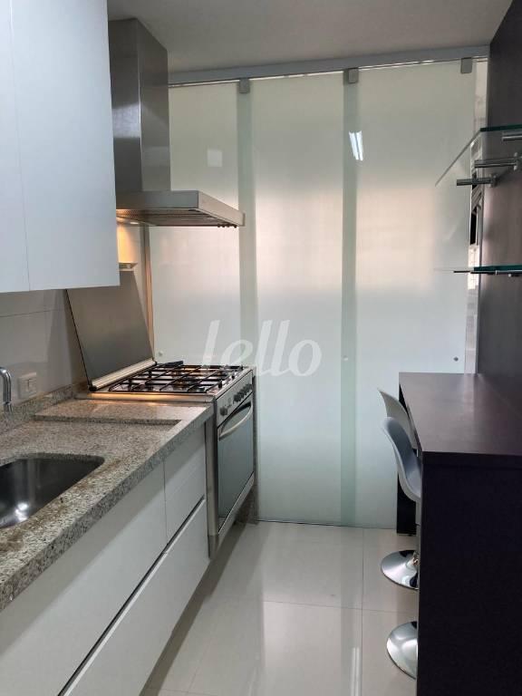 COZINHA de Apartamento à venda, Padrão com 92 m², 3 quartos e 2 vagas em Indianópolis - São Paulo