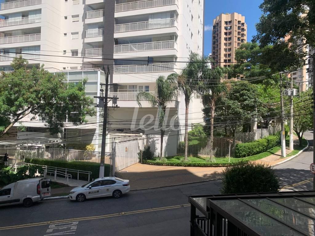 VISTA de Apartamento à venda, Padrão com 110 m², 4 quartos e 3 vagas em Chácara Inglesa - São Paulo
