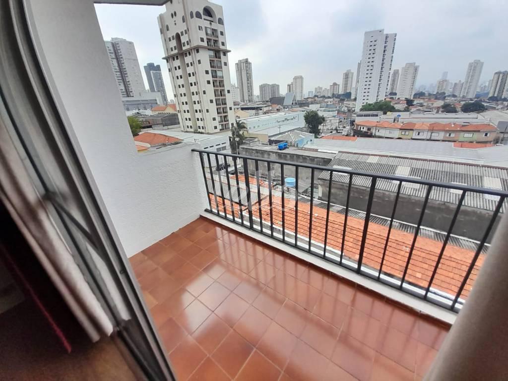 SACADA de Apartamento à venda, Padrão com 56 m², 2 quartos e 1 vaga em Vila Bertioga - São Paulo