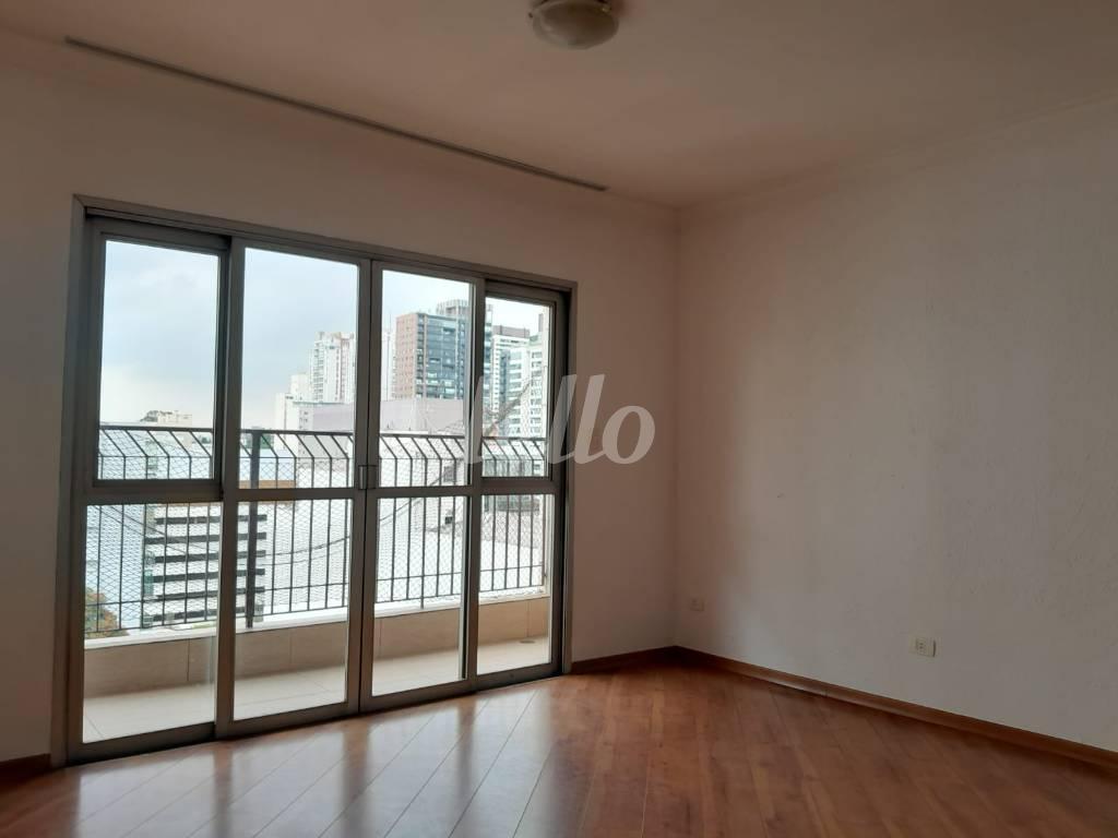SALA de Apartamento à venda, cobertura - Padrão com 225 m², 3 quartos e 3 vagas em Pinheiros - São Paulo