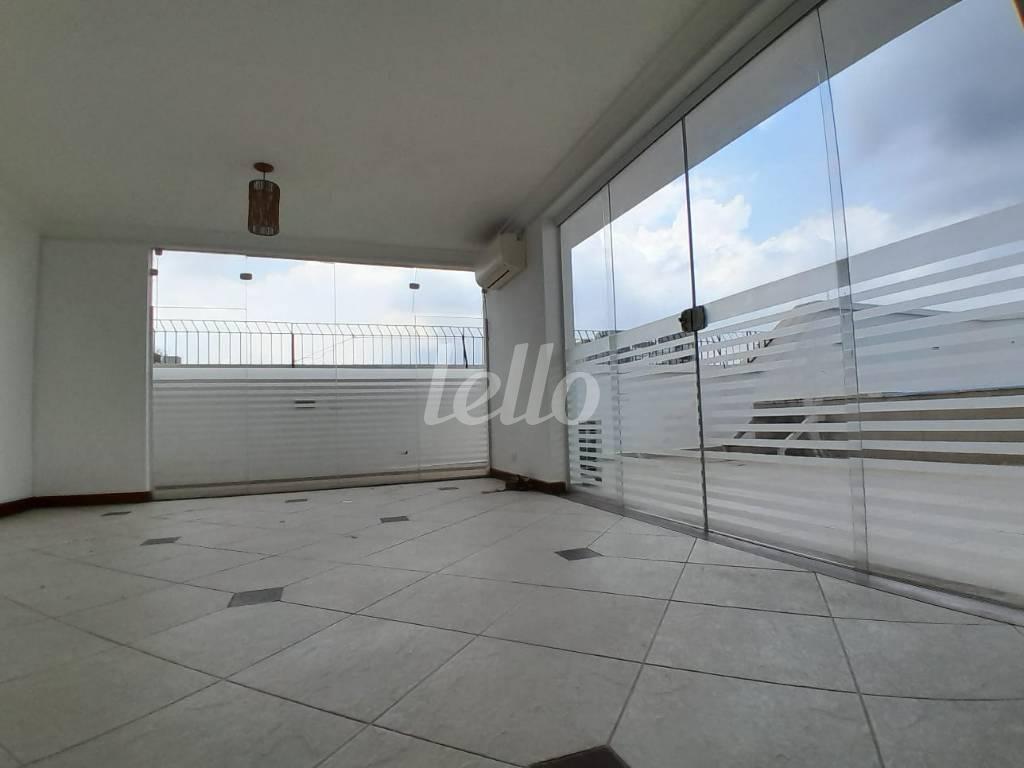SALA SUPERIOR de Apartamento à venda, cobertura - Padrão com 225 m², 3 quartos e 3 vagas em Pinheiros - São Paulo