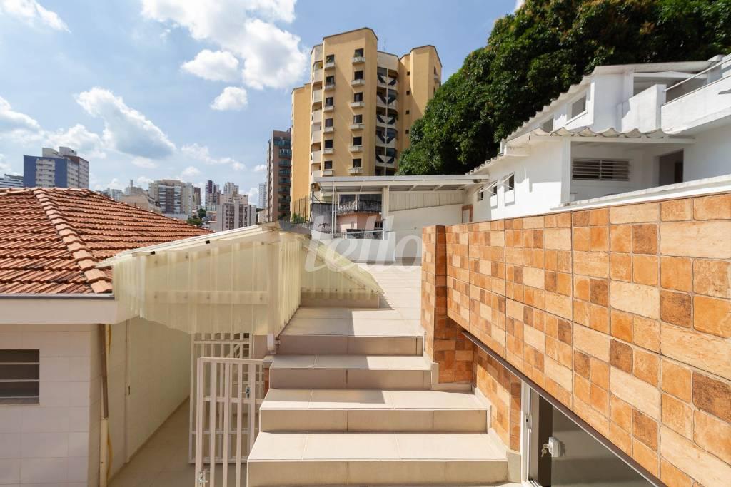 LAGE CASA 3 de Casa à venda, sobrado com 350 m², 4 quartos e 3 vagas em Vila Paulicéia - São Paulo