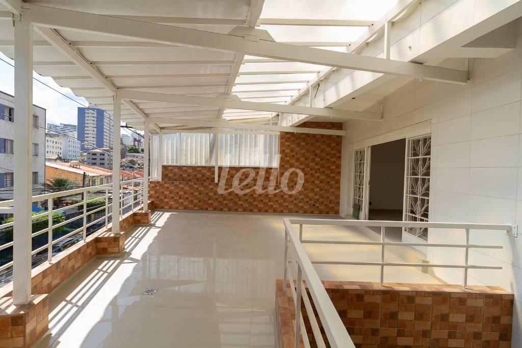 VARANDA de Casa à venda, sobrado com 350 m², 4 quartos e 3 vagas em Vila Paulicéia - São Paulo