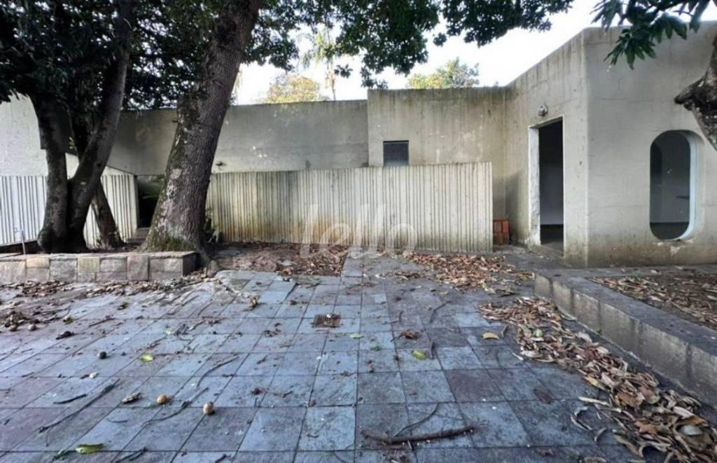 ÁREA EXTERNA de Casa para alugar, sobrado com 516 m², e 8 vagas em Lapa - São Paulo