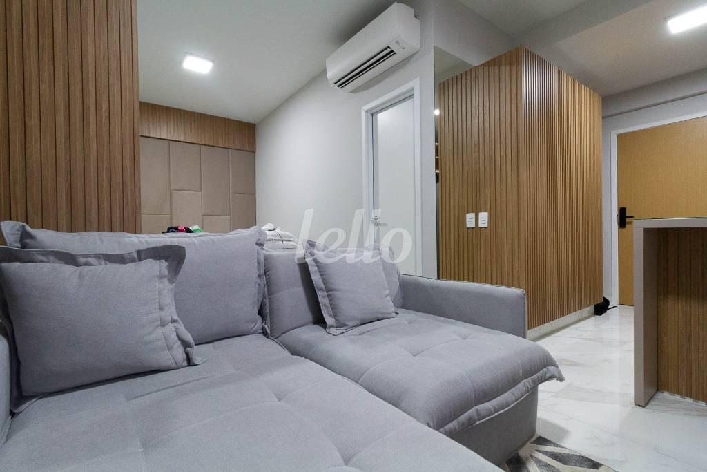 SALA de Apartamento para alugar, Padrão com 40 m², e 1 vaga em Vila Mariana - São Paulo
