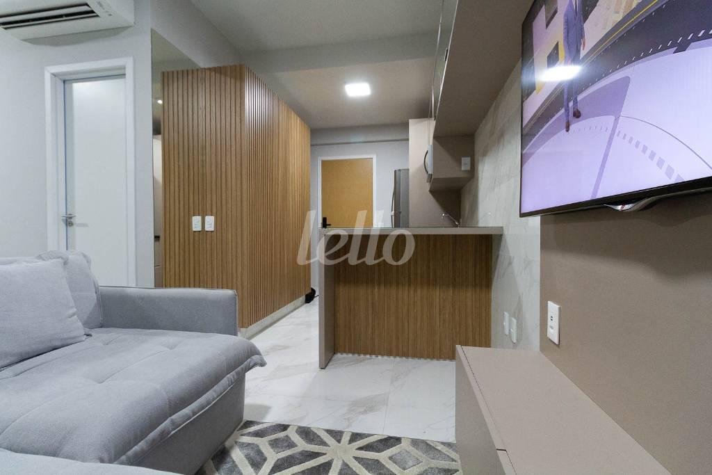 SALA de Apartamento para alugar, Padrão com 40 m², e 1 vaga em Vila Mariana - São Paulo