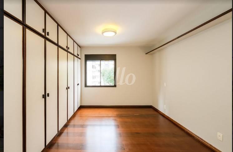 SUITE de Apartamento à venda, Padrão com 185 m², 4 quartos e 3 vagas em Paraíso - São Paulo