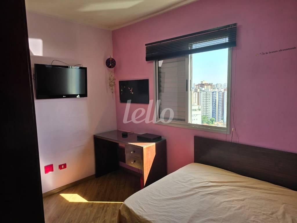 DORMITÓRIO de Apartamento à venda, Padrão com 78 m², 3 quartos e 2 vagas em Vila Gumercindo - São Paulo