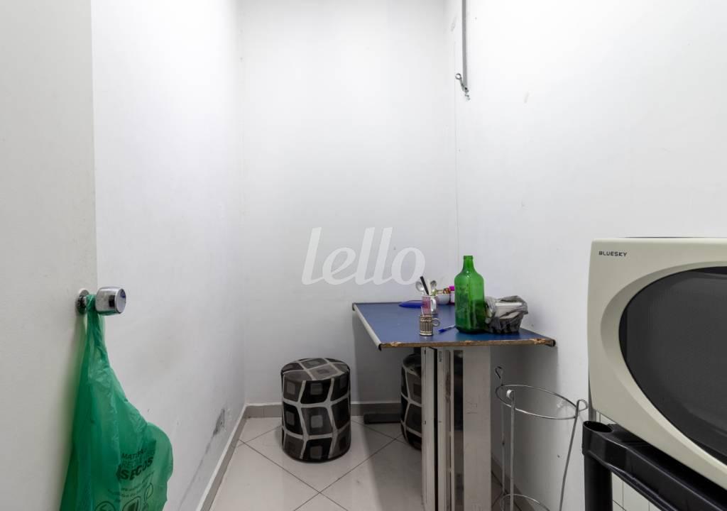 COPA de Loja para alugar, Padrão com 80 m², e 2 vagas em Vila Paulicéia - São Paulo