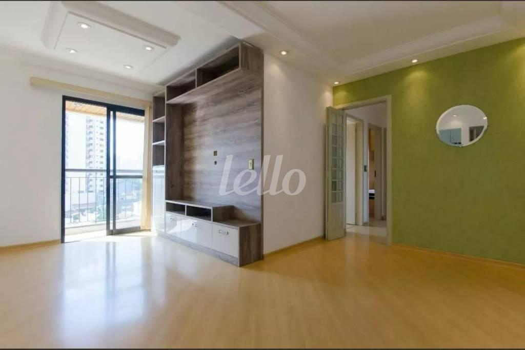 SALA de Apartamento para alugar, Padrão com 70 m², 3 quartos e 2 vagas em Santa Teresinha - São Paulo